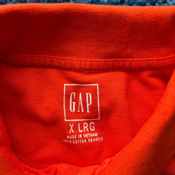 Polos - Picture 3 of 5